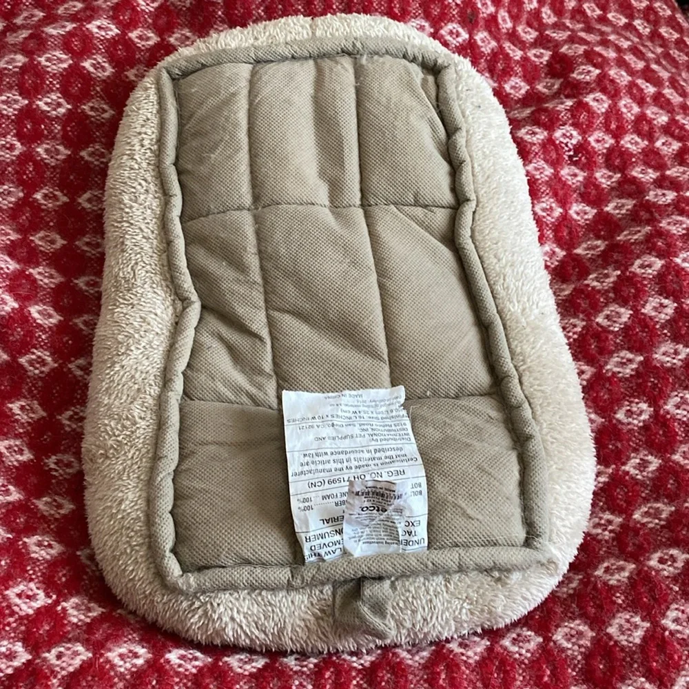 Petco Small Pet Faux Fur Bed